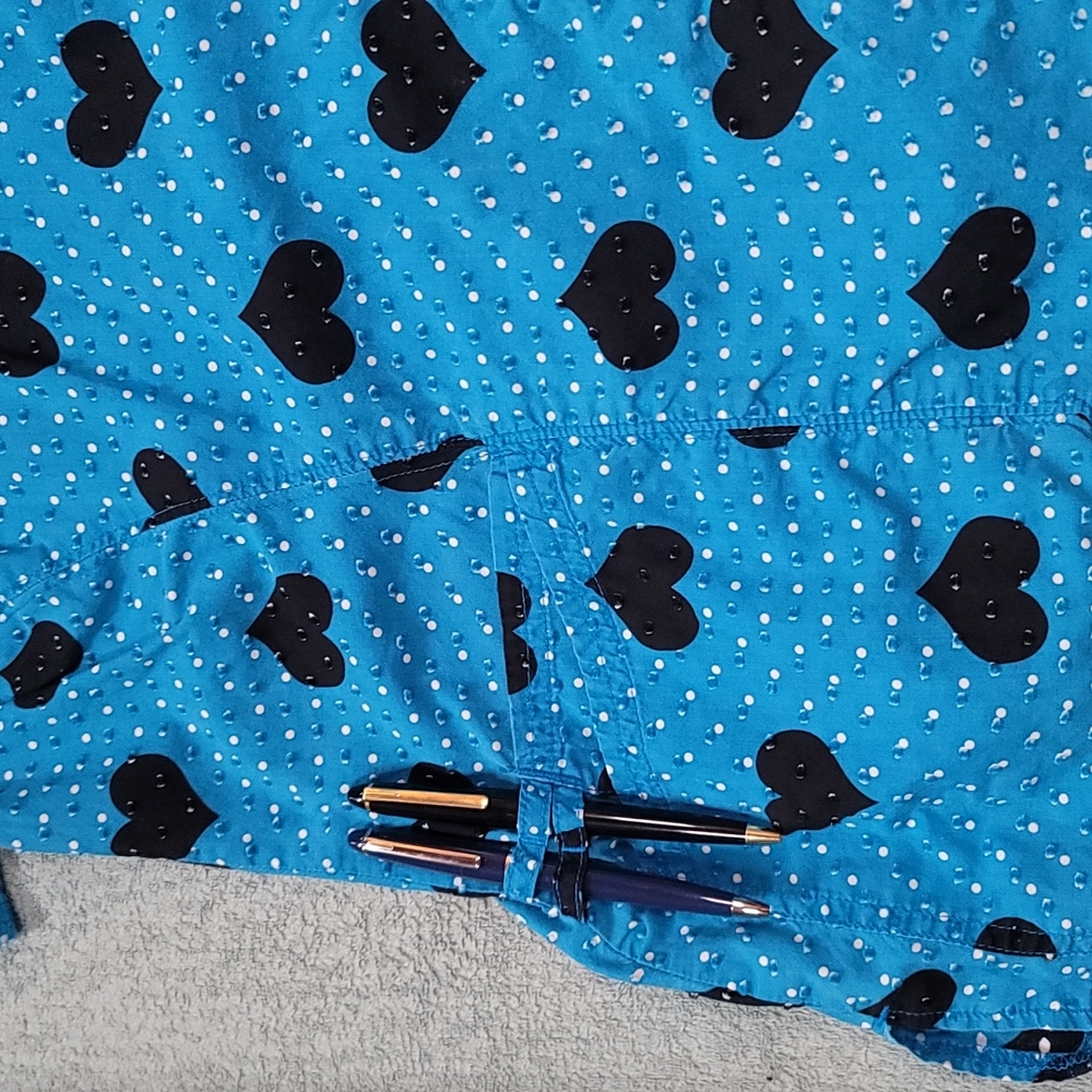 Scrub top - Picture 2 of 4